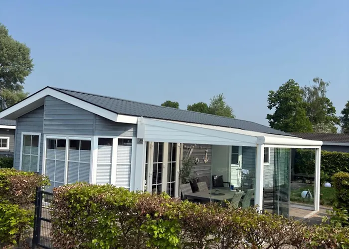 Seemoewe Сasa de vacaciones Hulshorst